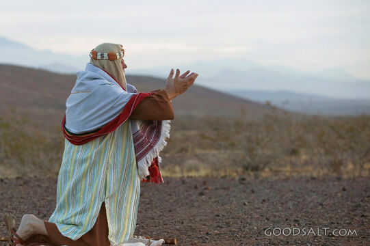 Isrealite Praising the Lord