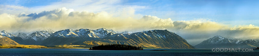 Under yellow cloud to lake island.