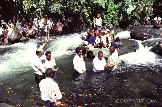 Baptism at Maimafu