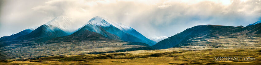 Blue and white mountain range.