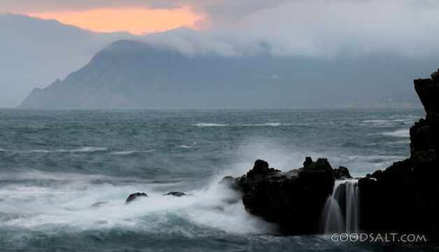 Crashing Waves