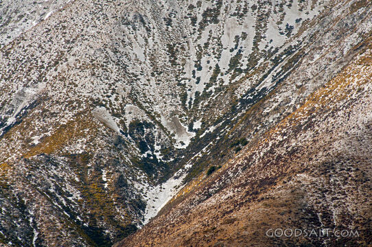detail of snowy mountainside
