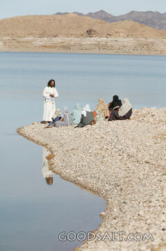 Jesus Teaches at Water&#039;s Edge
