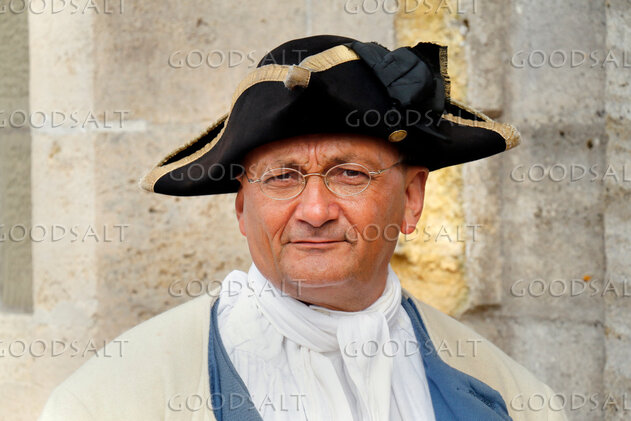 Colonial Gentleman in Tricorn Hat