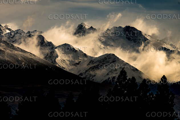 Majesty Above the Mountain Storm