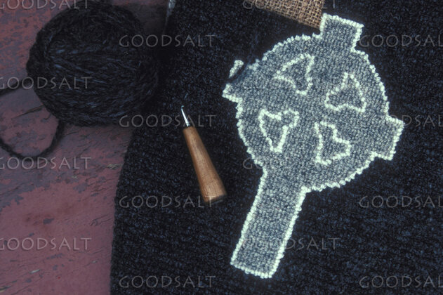 Hooked Celtic Cross