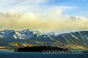 Under yellow cloud to lake island.